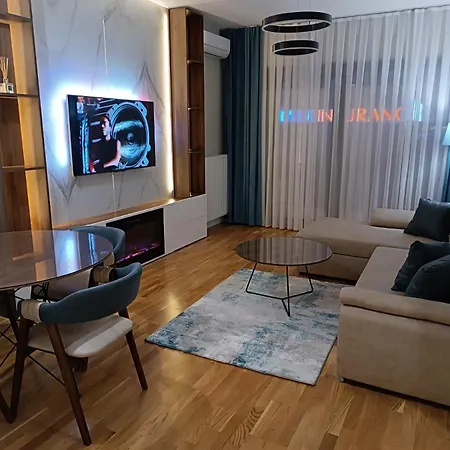 Anika Luxury At Diamond Center スコピエ