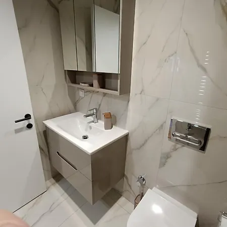 Anika Luxury At Diamond Center