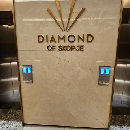 Anika Luxury At Diamond Center Apartment *
