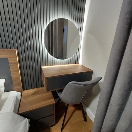 Anika Luxury At Diamond Center Скоп'є