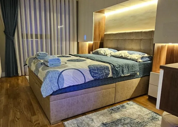 Anika Luxury At Diamond Center Apartment Skopje