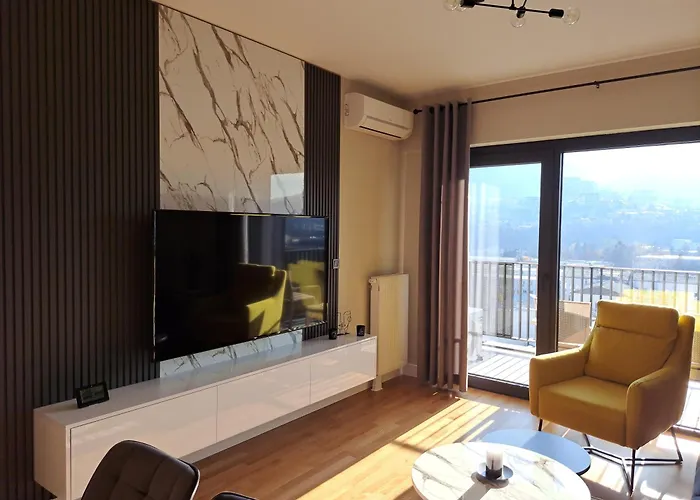 Anika Luxury At Diamond Center